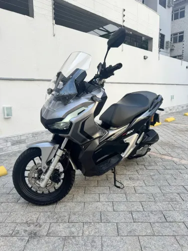 HONDA ADV 150 APENAS 17.000KM