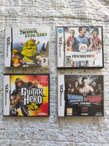 Lote com 4 Jogos Nintendo DS Originais - Guitar Hero, WWE, FIFA e Shrek