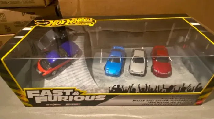 Hot Wheels Premium Fast and Furious Tokyo Drift Diorama - Velozes e Furiosos Tokyo Drift