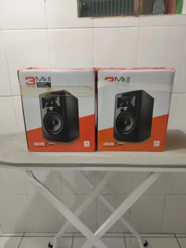 Monitor de referência JBL MK2