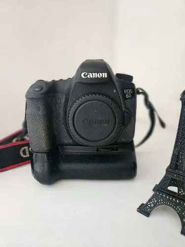 Vendo câmera Canon 6D