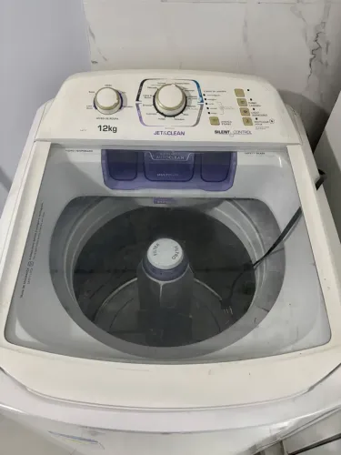 Máquina de Lavar Electrolux 12kg Jet&Clean