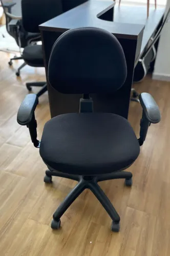 Cadeira ergonômica para call center
