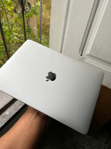 MacBook Pro 13? 2017 i5 | 8GB RAM | SSD 256GB | macOS Sequoia | Excelente Estado