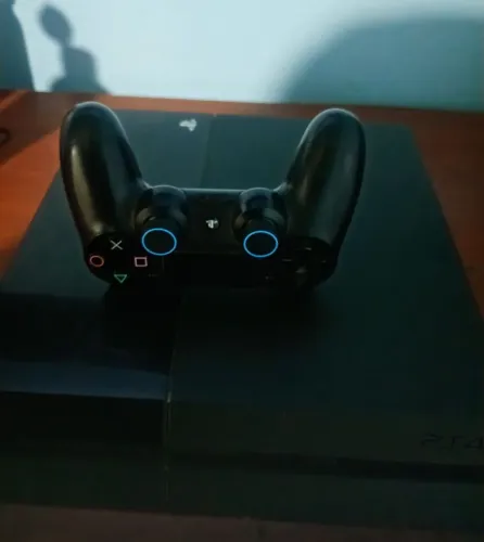 Vende-se PS 4 