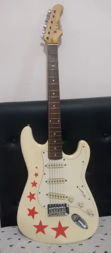 Guitarra Dolphin + Pedaleira Zoom 505 II
