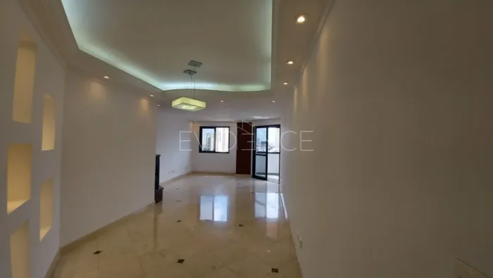 Apartamento à venda no bairro da Água Rasa, próximo ao shopping Anália Franco