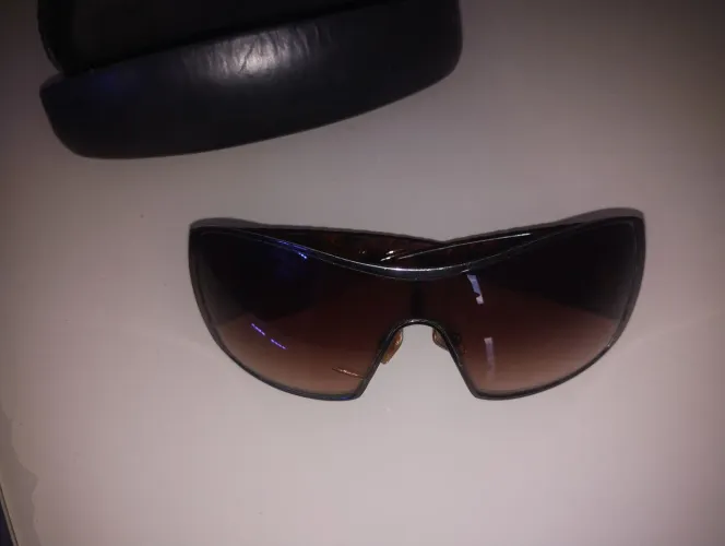 Óculos de sol Armani Exchange AX008