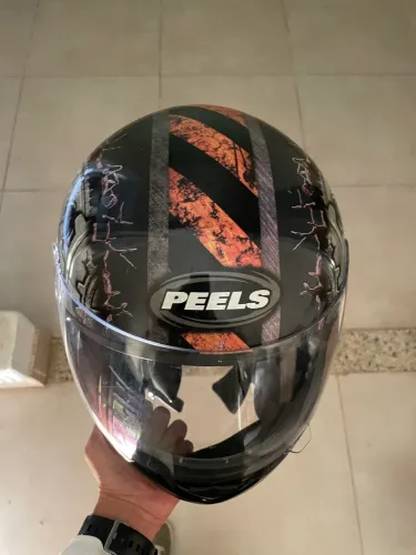 Capacete Peels