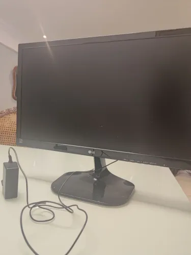 Monitor LG 23MP55HQ-P 