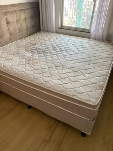Cama king size