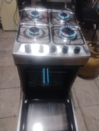 Vendo fogão Brastemp funcionando perfeitamente elétrico ok forno ok