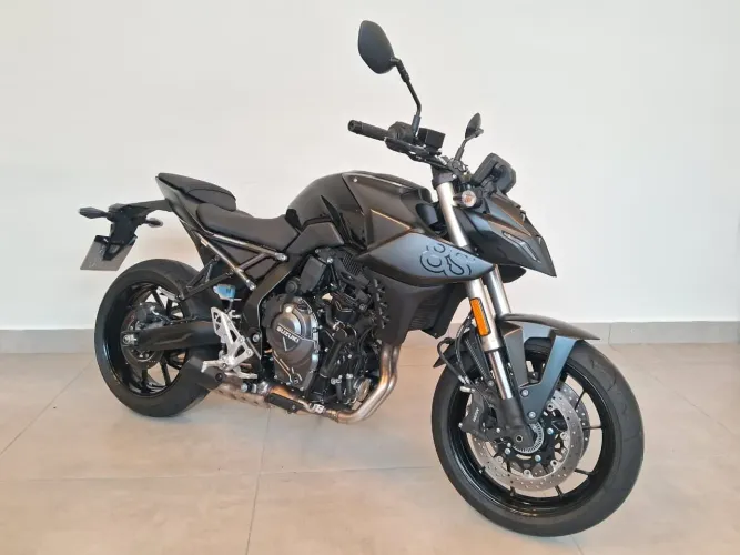 Suzuki GSX-8S