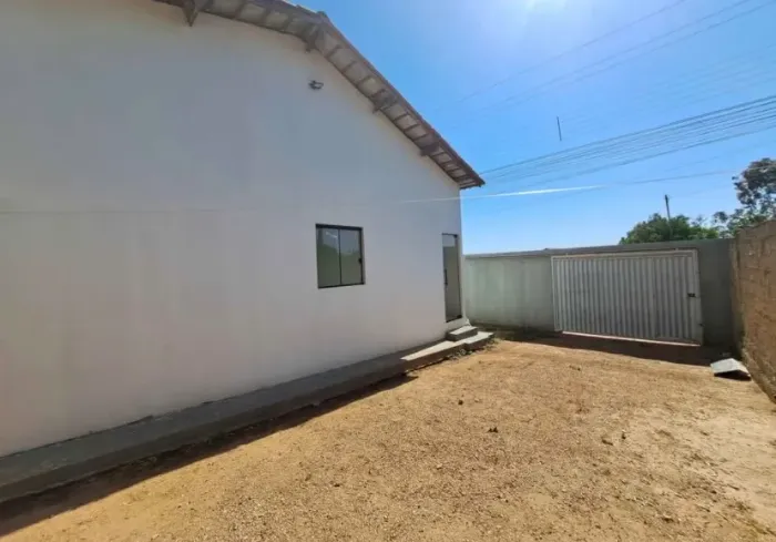 Lv imovel com quintal espaçoso em Vila izabel
