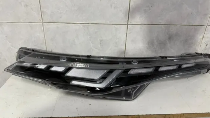 Farol superior Fiat Toro 2026 lado esquerdo original