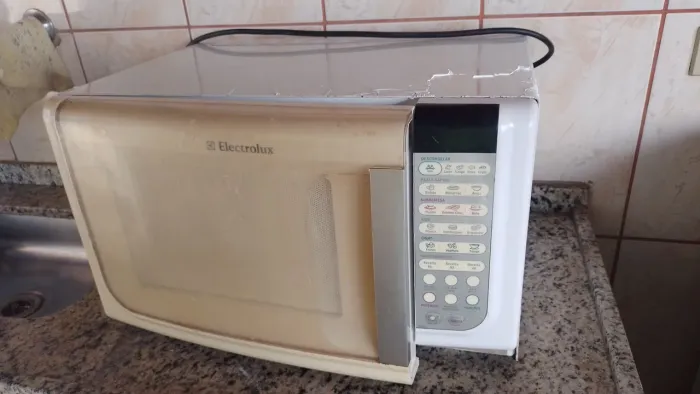 Microondas Eletrolux 27 litros top ( pix- visa)