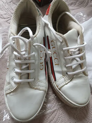 TENIS ORIGINAL GUCCI BRANCO