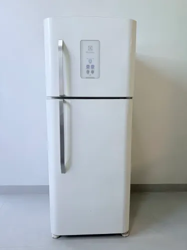 Vendo Geladeira Electrolux FrostFree