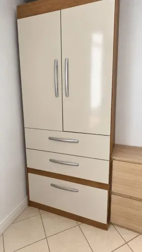 Vendo armário! Apenas R$ 250