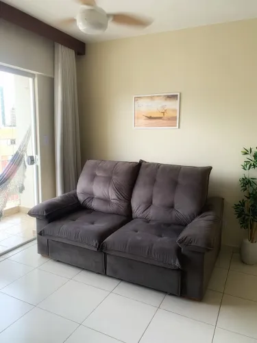 Sofá retrátil cinza