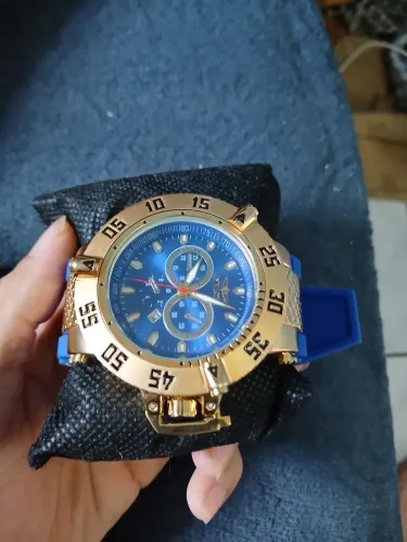 Vende-se relógio novo pouco usado 