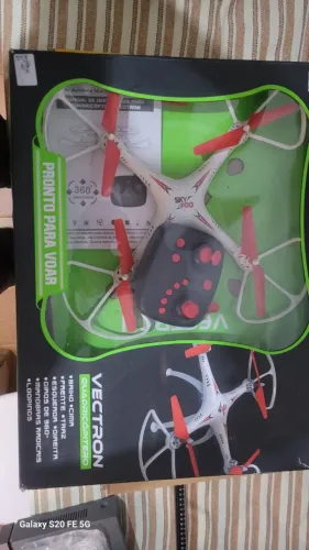 Drone De Brinquedo Infantil Com Controle Remoto faltando peças