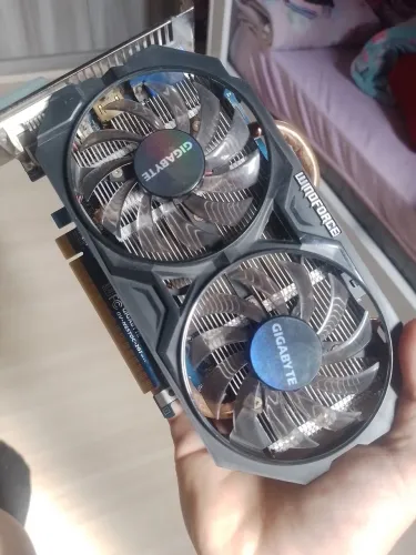 GTX 650 TI 2GB usado exelente