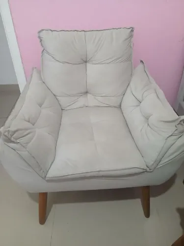 POLTRONA CONFORTÁVEL