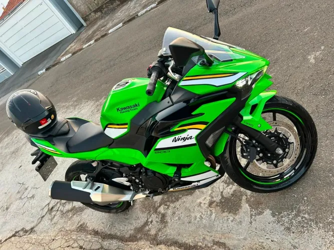 KAWASAKI NINJA 500 SE KRT EDITION 2025