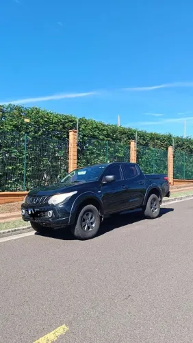 Mitsubishi L200 Triton Sport GLS 2.4 CD Diesel Mec. 2017