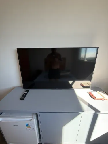 Smart tv Sony 50 polegadas (a tv travou em um canal e não conseguimos trocar de canal)