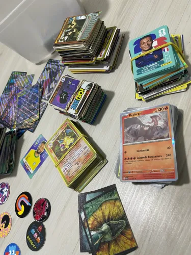 Lote mais de 1000 cartas diversas de varios temas ( acompanha brindes )