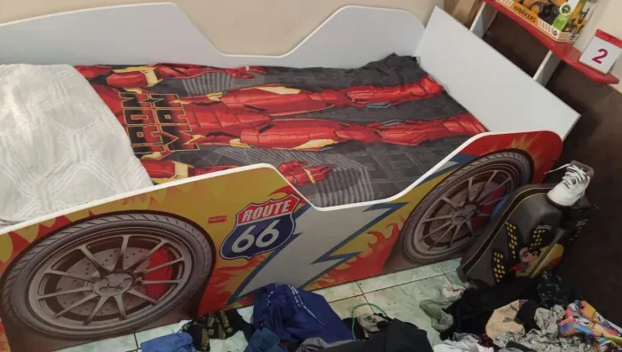 Cama masculina infantil