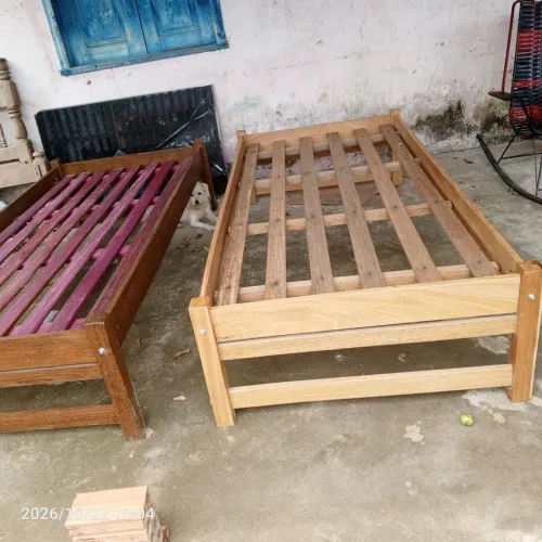 Vendo essas duas cama base de solteiro não faço entrega 