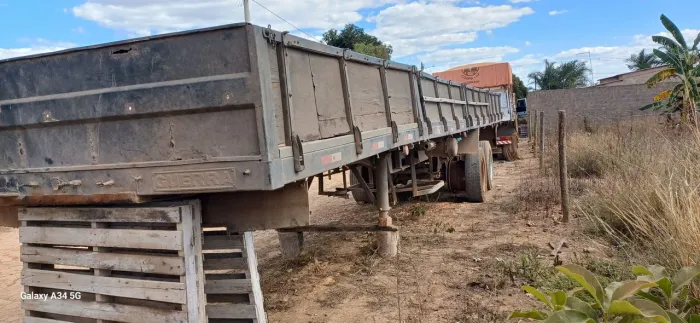 Vende se carreta guerra 97