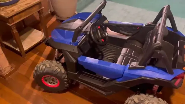 Quadriciclo infantil UTV MAX 12V 4X4