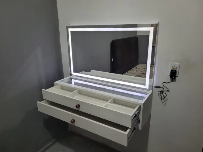 Penteadeira de led suspensa 2gav 1m