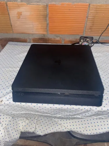 Vendo ps4 slim 