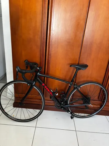 Bicicleta Speed Trek Domane