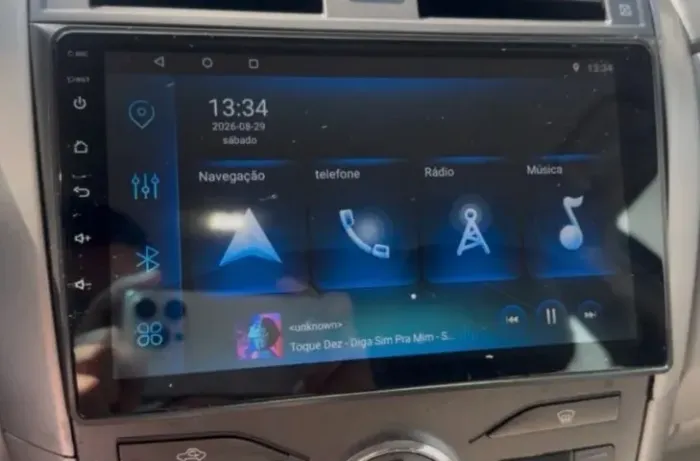 Multimídia Universal 9 Polegadas - 2GB | Quad-Core | CarPlay via Cabo