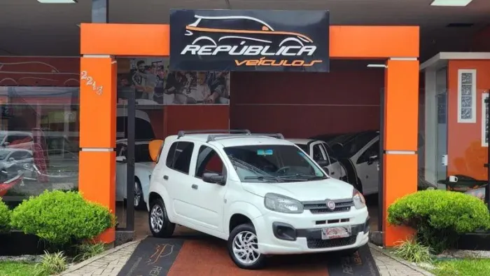 Fiat Uno Attractive 1.0 EVO Fire Flex 8V 5P 2021