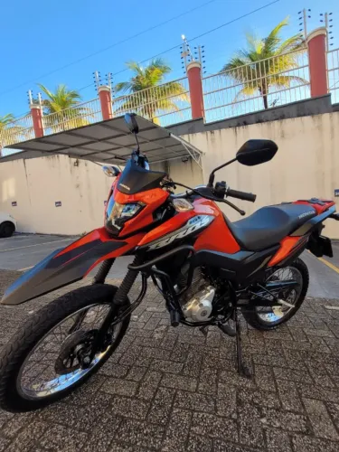 Bros 2025 pura único dono com manual e chave reserva. 