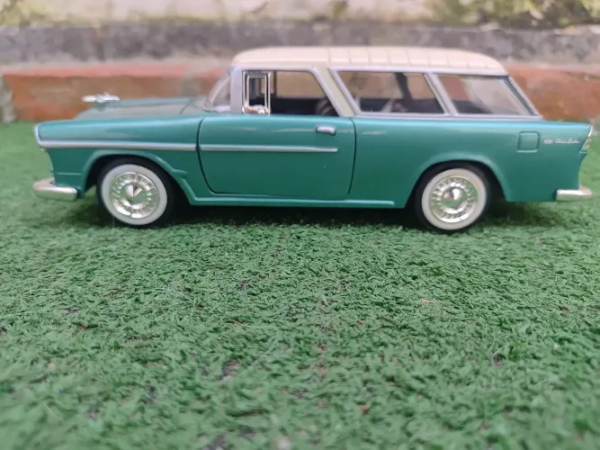 Miniatura Chevrolet Bel Air Nomad 1955 MotorMax 1:24