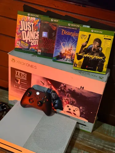 Xbox One S 1TB + 5 Jogos | 4 Físicos + 1 Digital | Impecável