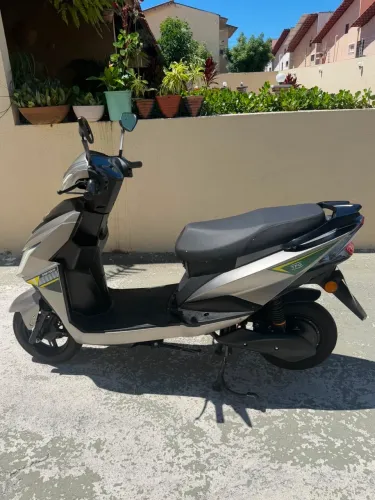 Scooter Elétrica TFG Biz 1000W - Autopropelido