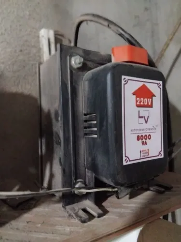 Transformador 8000 va
