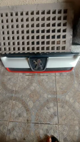 Grade Peugeot boxe original