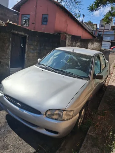 Ford Escort GL 1.8i 16V 4P 1998