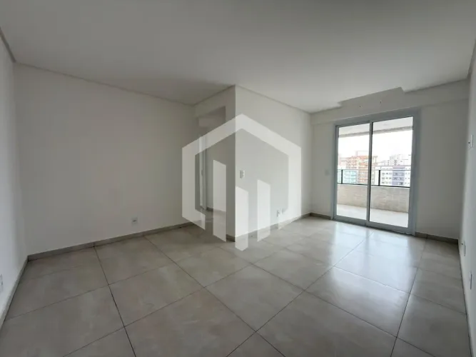 Apartamento à venda na Guilhermina, Praia Grande, com 2 quartos, suíte, piscina, varanda g
