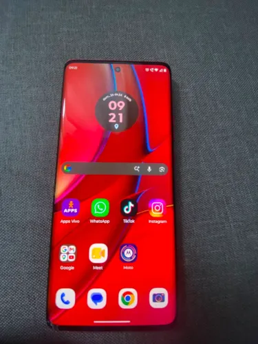 Moto Edge 40 troco por outro leia